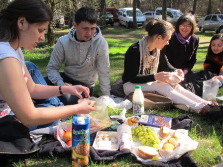 Пікнік студентів та працівників ІЕС